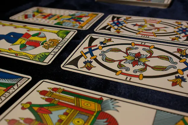 Leistung Tarot & Lenormand